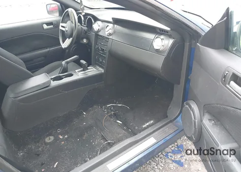 2007 Ford Mustang V6 Deluxe/V6 Premium из США, поврежденный, VIN 1ZVHT80N675265083